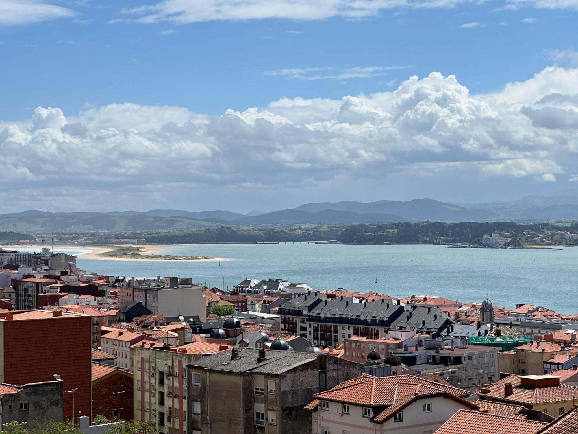 Con Vistas A La Bahia *